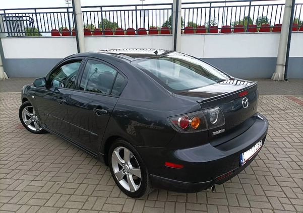 Mazda 3 cena 9900 przebieg: 64000, rok produkcji 2005 z Sochaczew małe 56